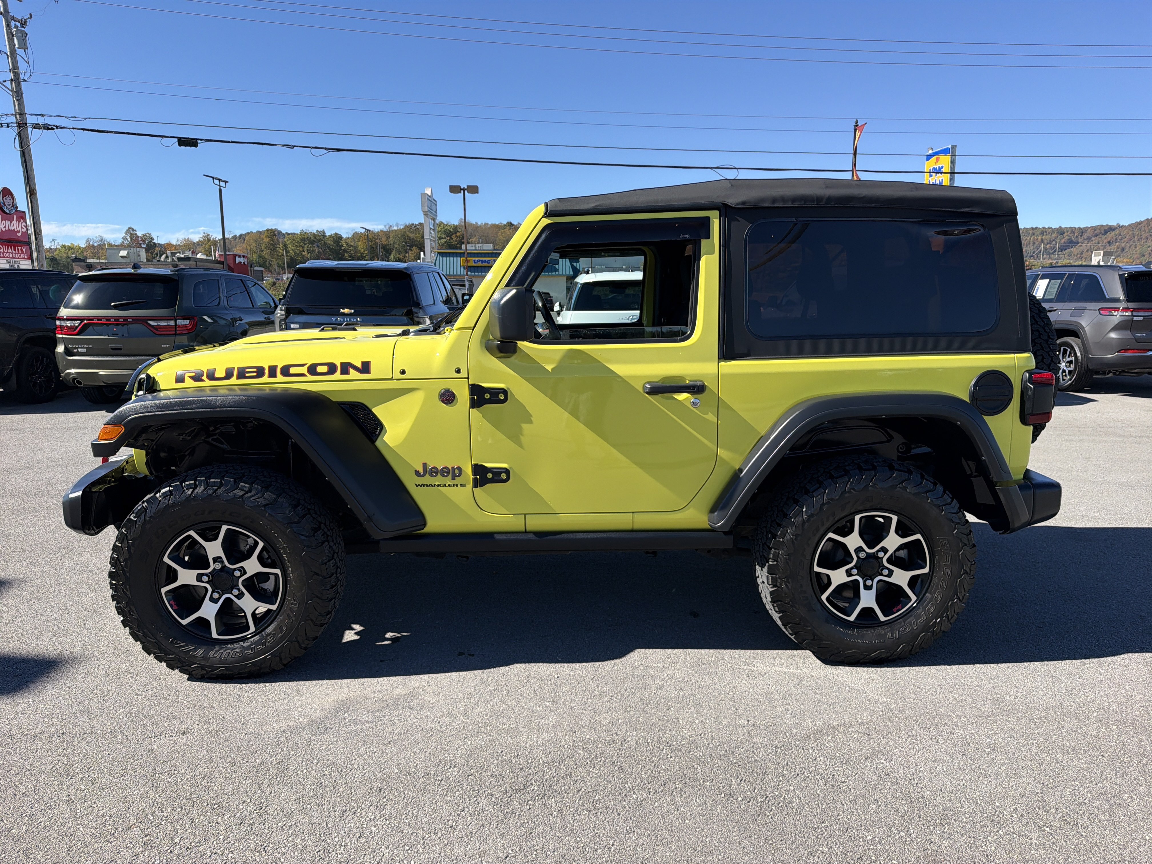 Used 2023 Jeep Wrangler Rubicon w/ LED Lighting Group AWD/4WD image 10