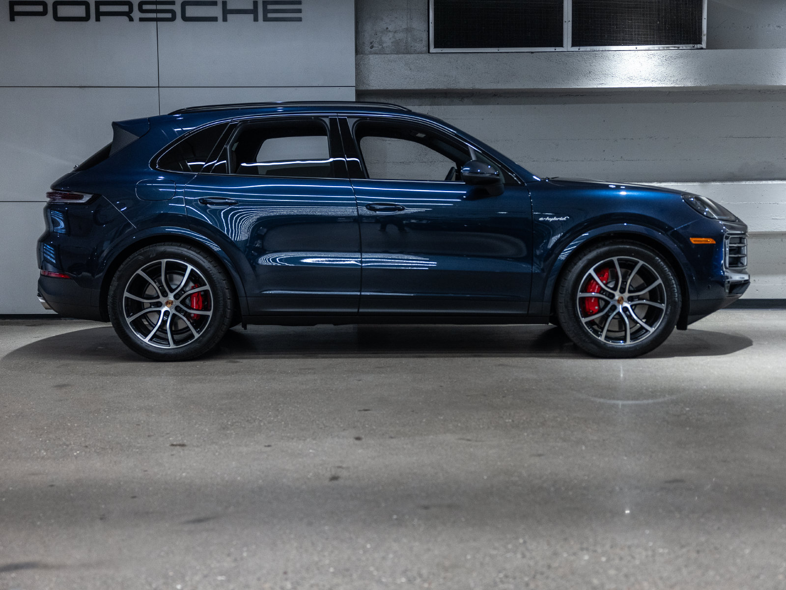New 2026 Porsche Cayenne S AWD/4WD image 18