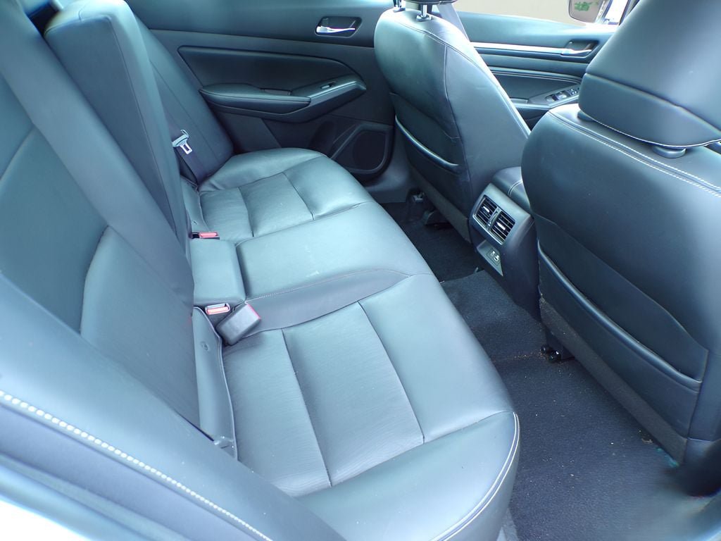 Used 2019 Nissan Altima 2.5 Platinum AWD/4WD image 11