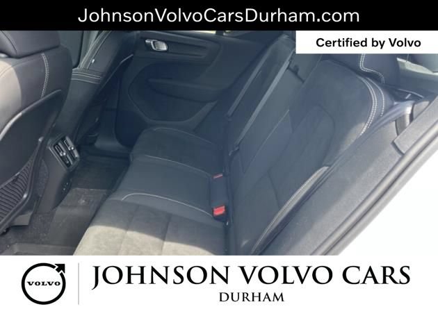 Used 2026 Volvo EX40 Ultra AWD/4WD image 11