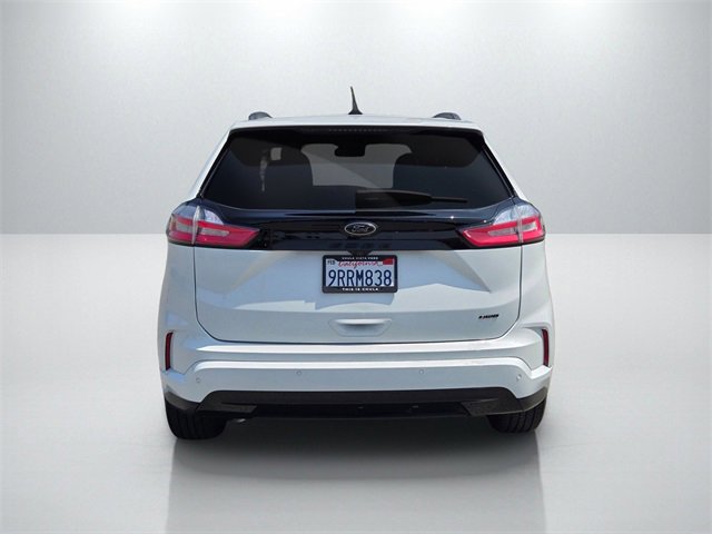 Used 2024 Ford Edge SE w/ Black Appearance Package image 6