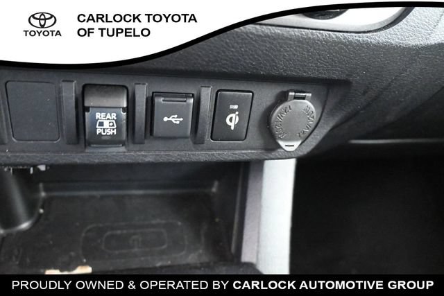 Used 2022 Toyota Tacoma TRD Sport AWD/4WD image 15