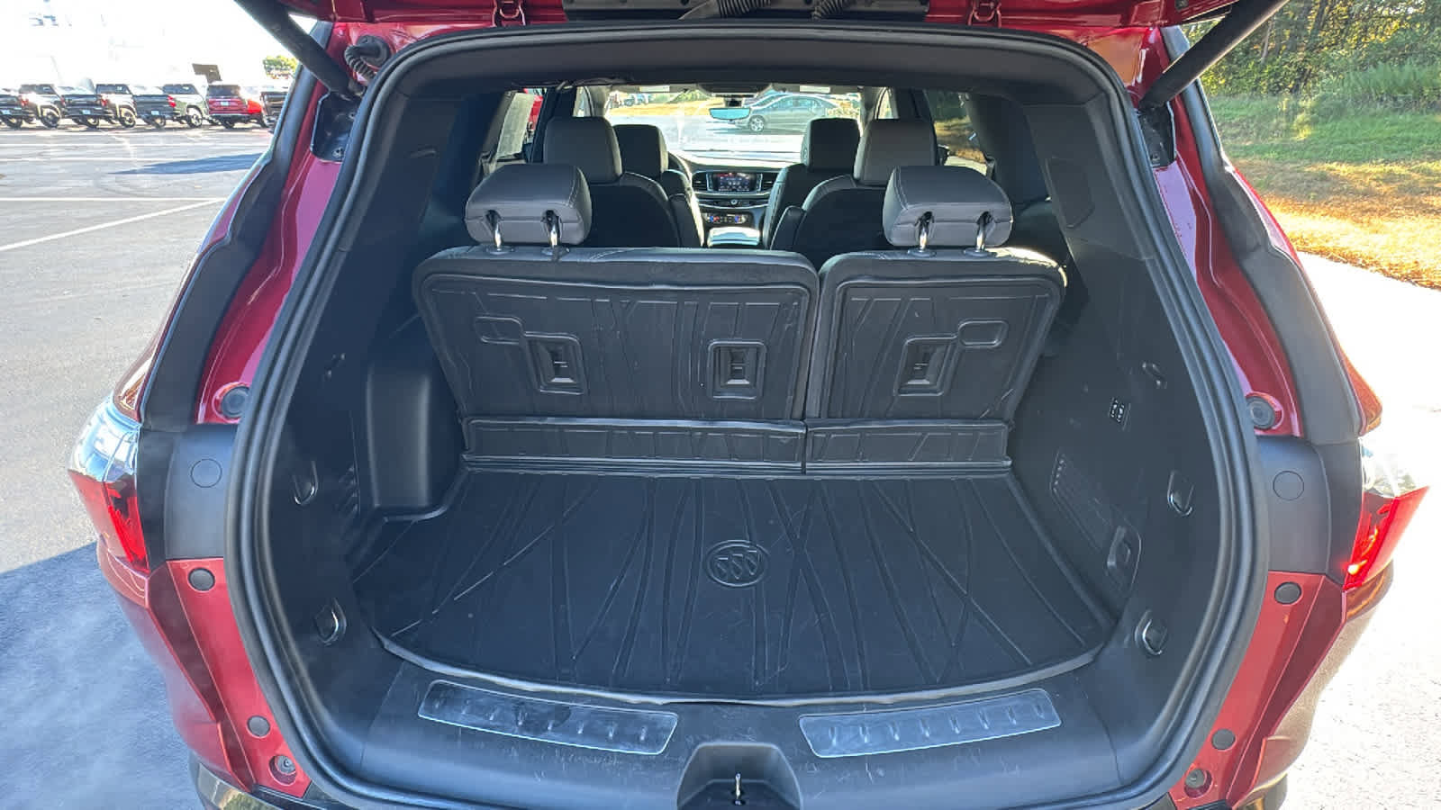 Used 2022 Buick Enclave Premium w/ Surround and Sites Package image 31