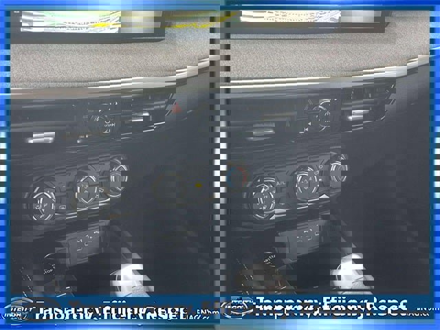 Certified 2025 Nissan Kicks SV image 27