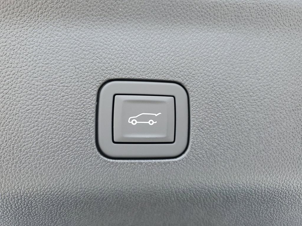 New 2026 Chevrolet Suburban High Country image 10