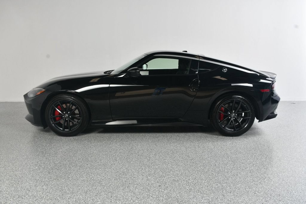 Used 2024 Nissan Z Performance w/ Floor Mat Package RWD image 4