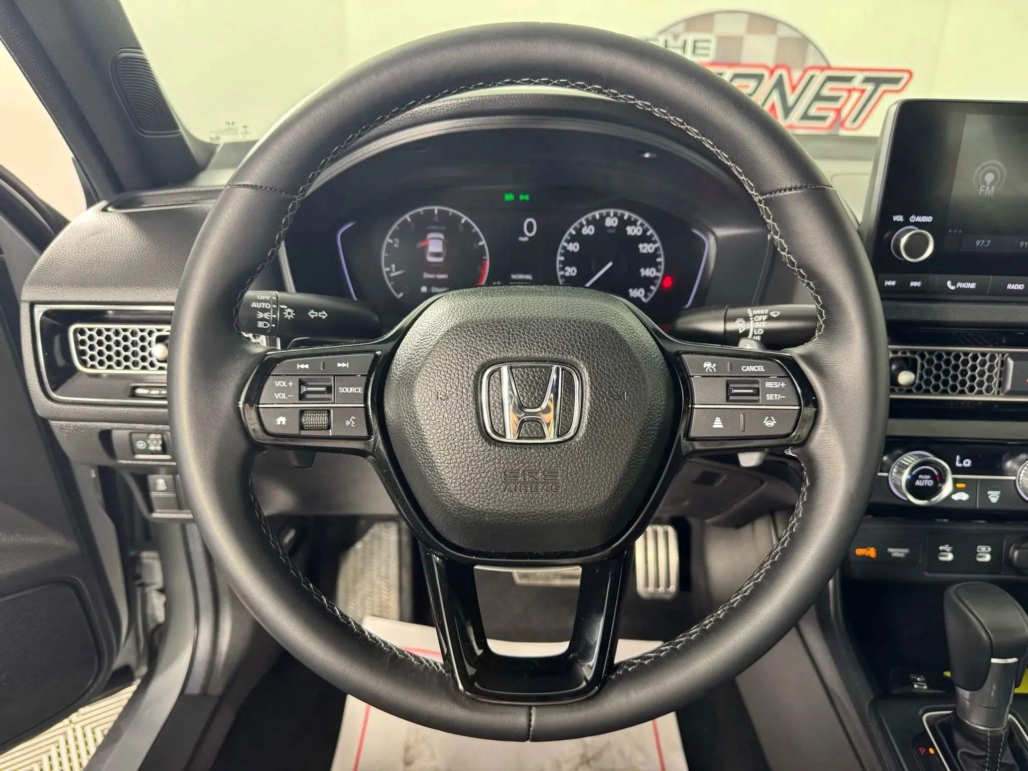 Used 2025 Honda Civic Sport image 13