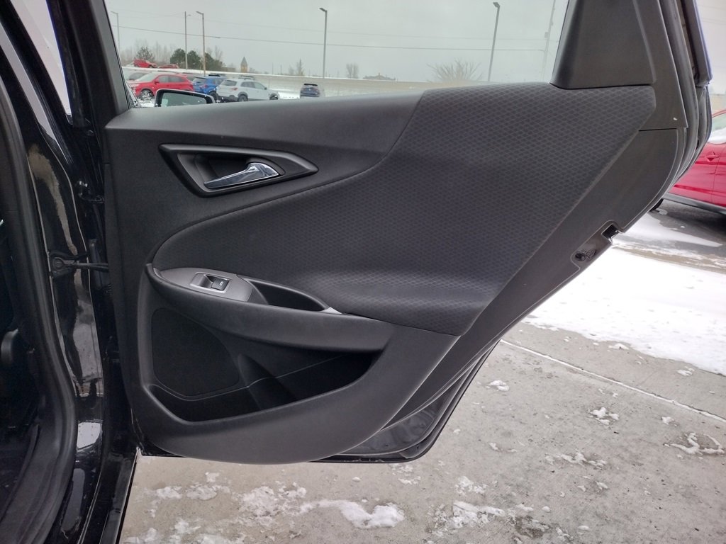 Used 2022 Chevrolet Malibu RS image 25