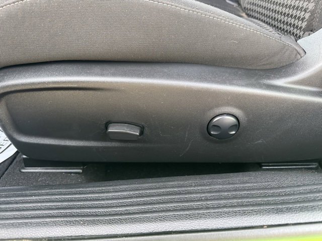 Certified 2023 Dodge Challenger SXT w/ Blacktop Package image 10