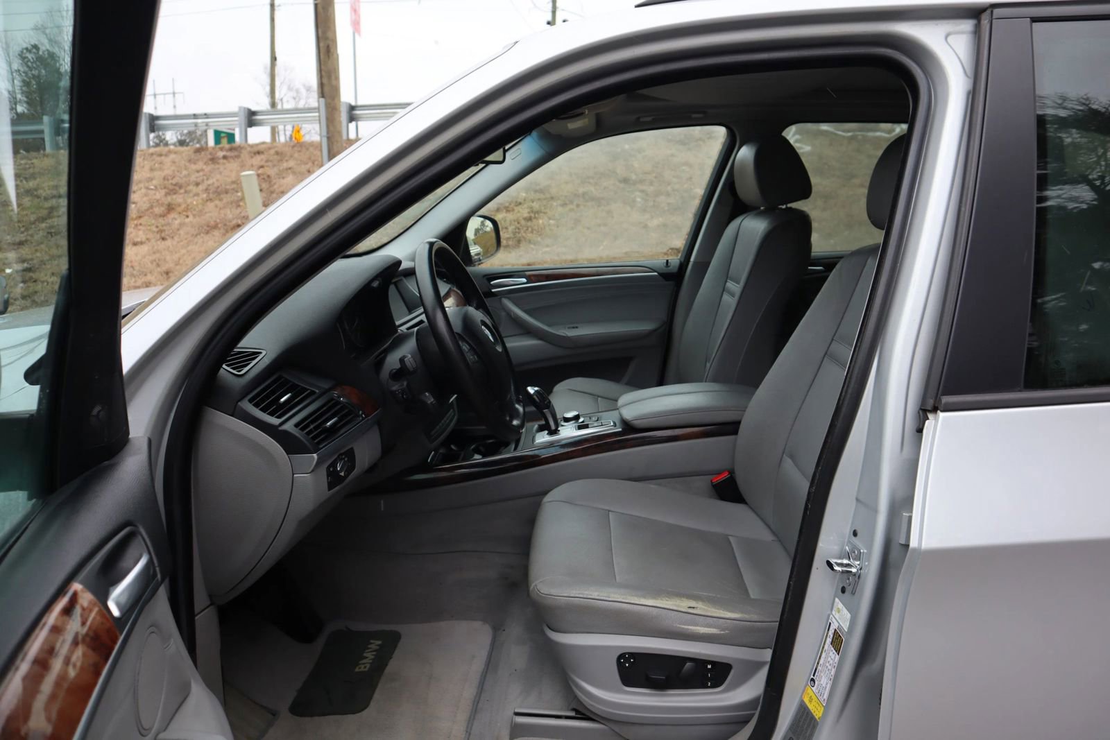 Used 2007 BMW X5 3.0si image 9