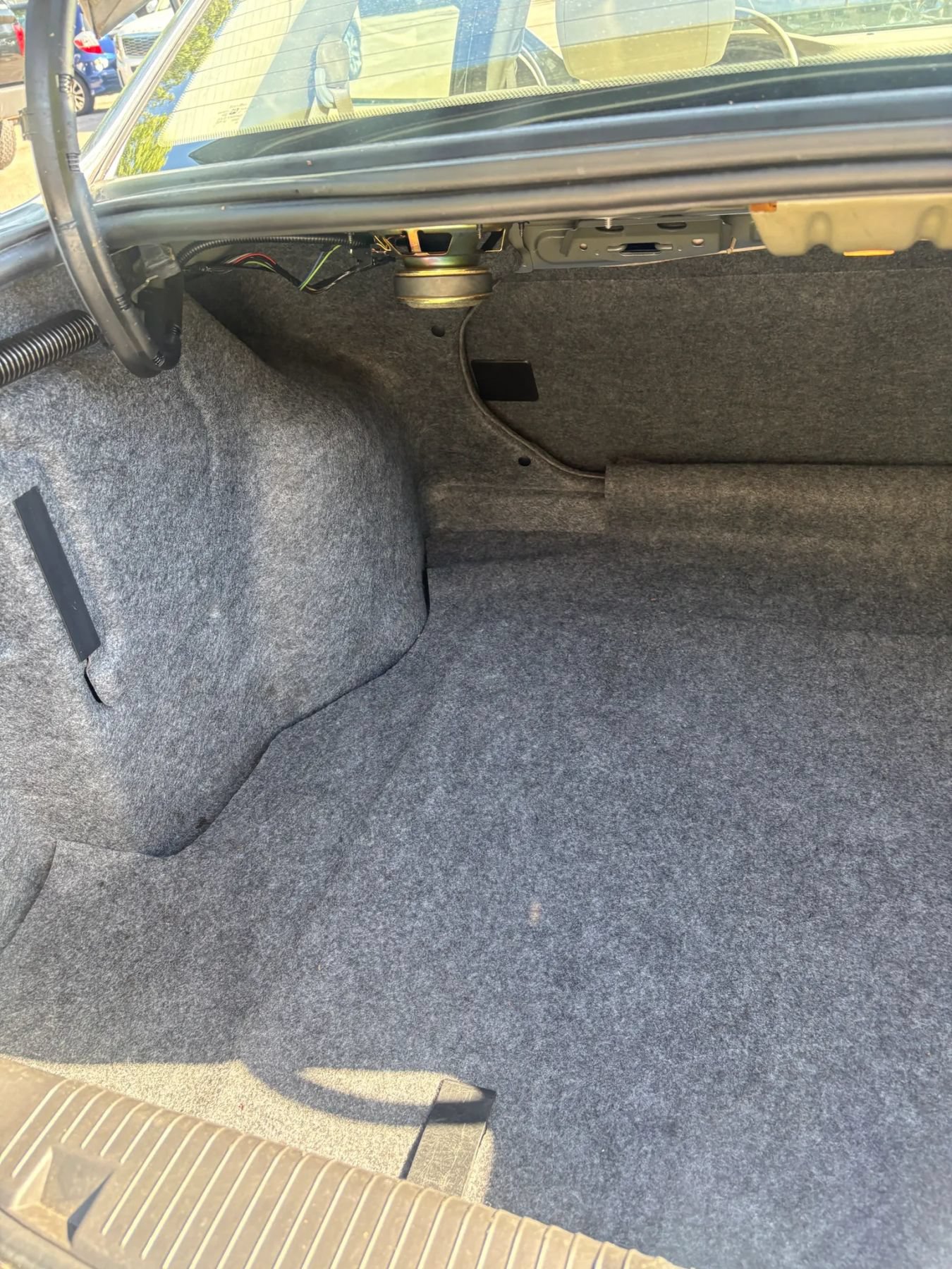 Used 2003 Saturn L-Series L200 w/ Audio Pkg I FWD image 25