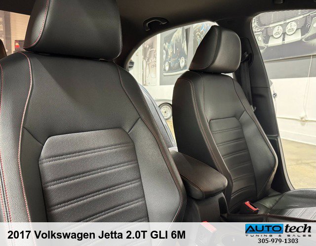 Used 2017 Volkswagen Jetta GLI image 34