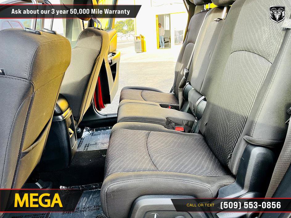 Used 2018 Dodge Journey SXT w/ Blacktop Package image 21