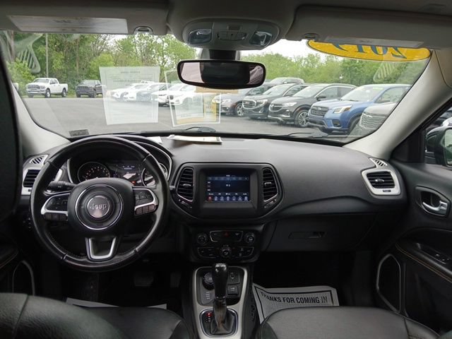 Used 2019 Jeep Compass Latitude AWD/4WD image 17
