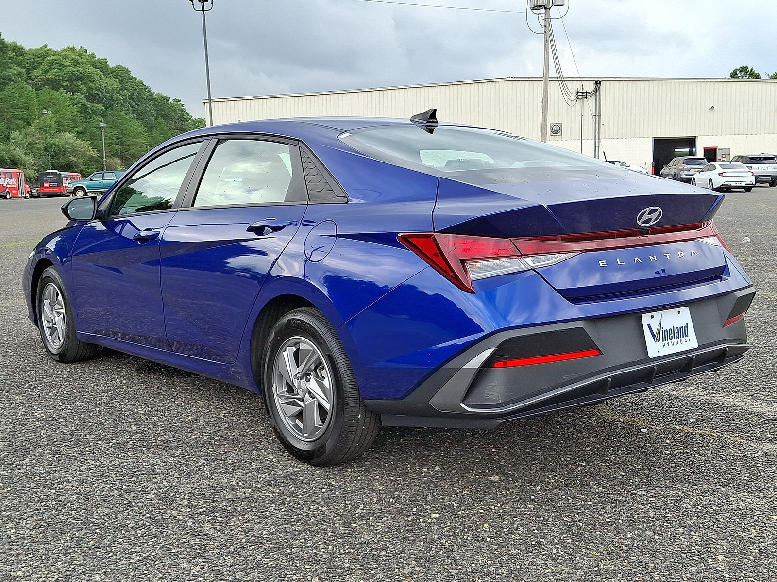 Certified 2025 Hyundai Elantra SE FWD image 27