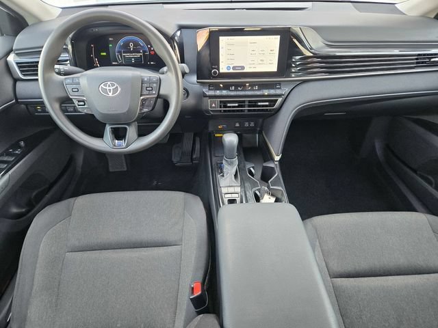 Used 2025 Toyota Camry LE FWD image 11