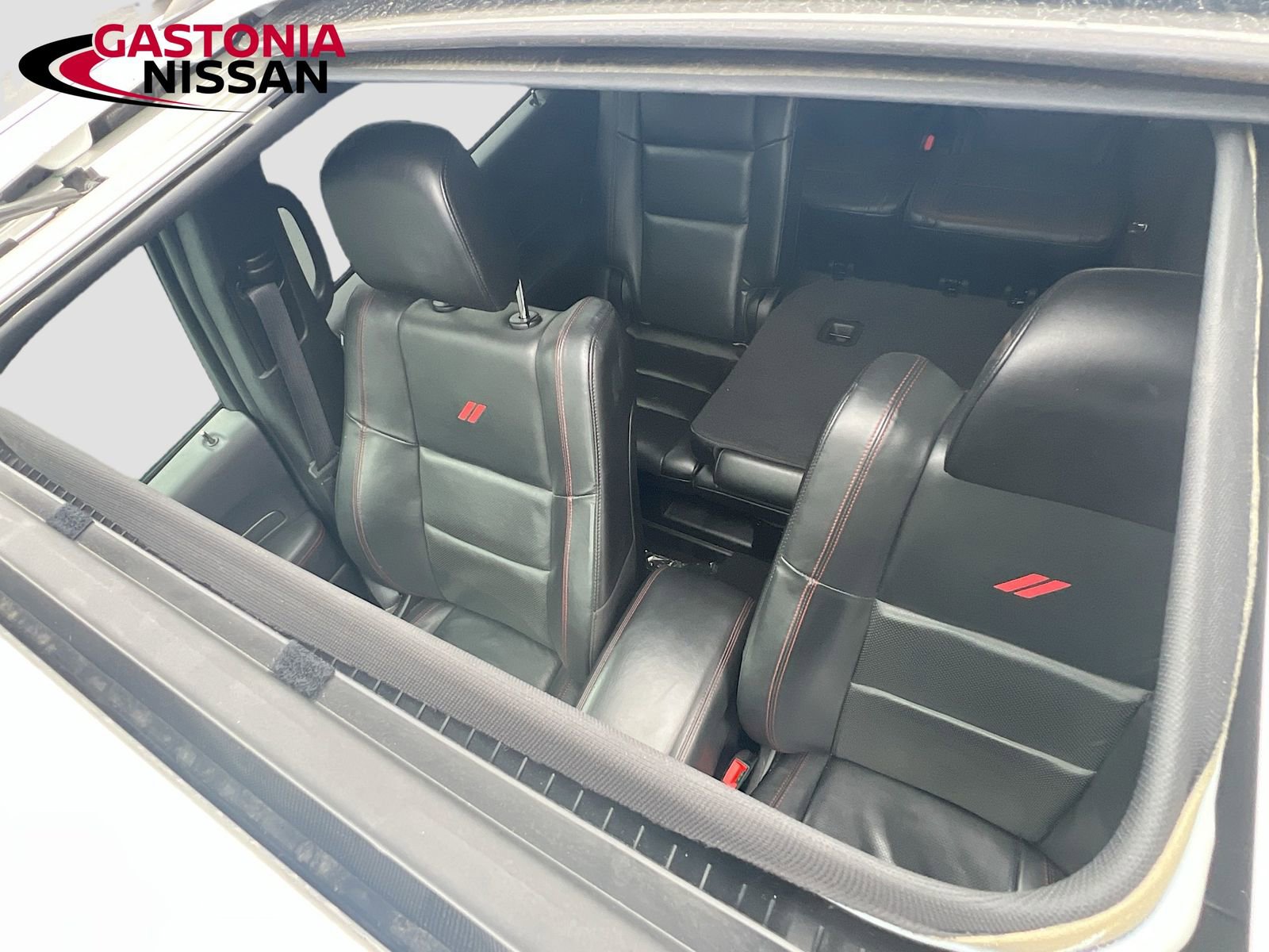 Used 2024 Dodge Durango GT image 30