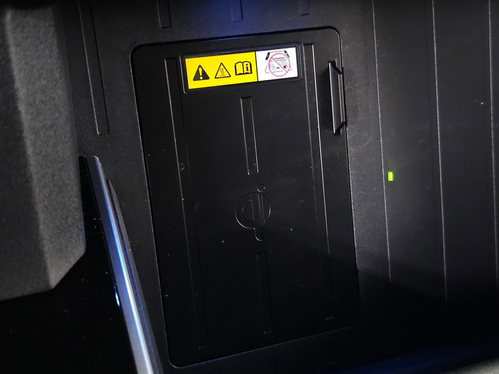 Used 2023 Toyota Tundra Platinum AWD/4WD image 30