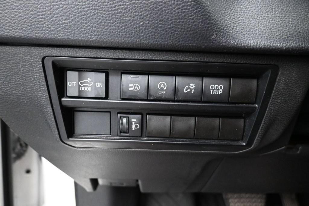 Used 2022 Toyota Tundra SR w/ SR Tow Package AWD/4WD image 8