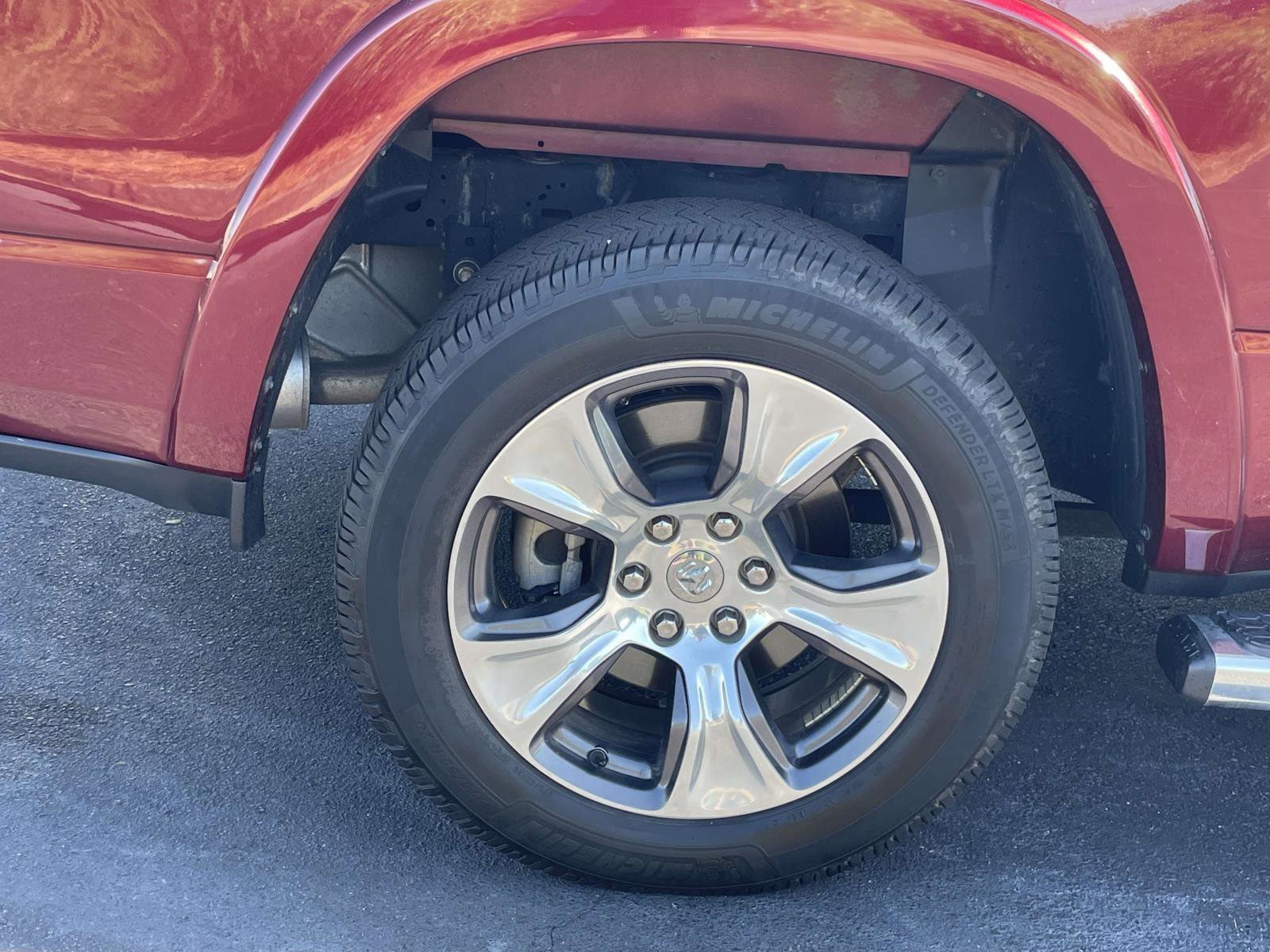 Used 2021 RAM 1500 Laramie AWD/4WD image 7