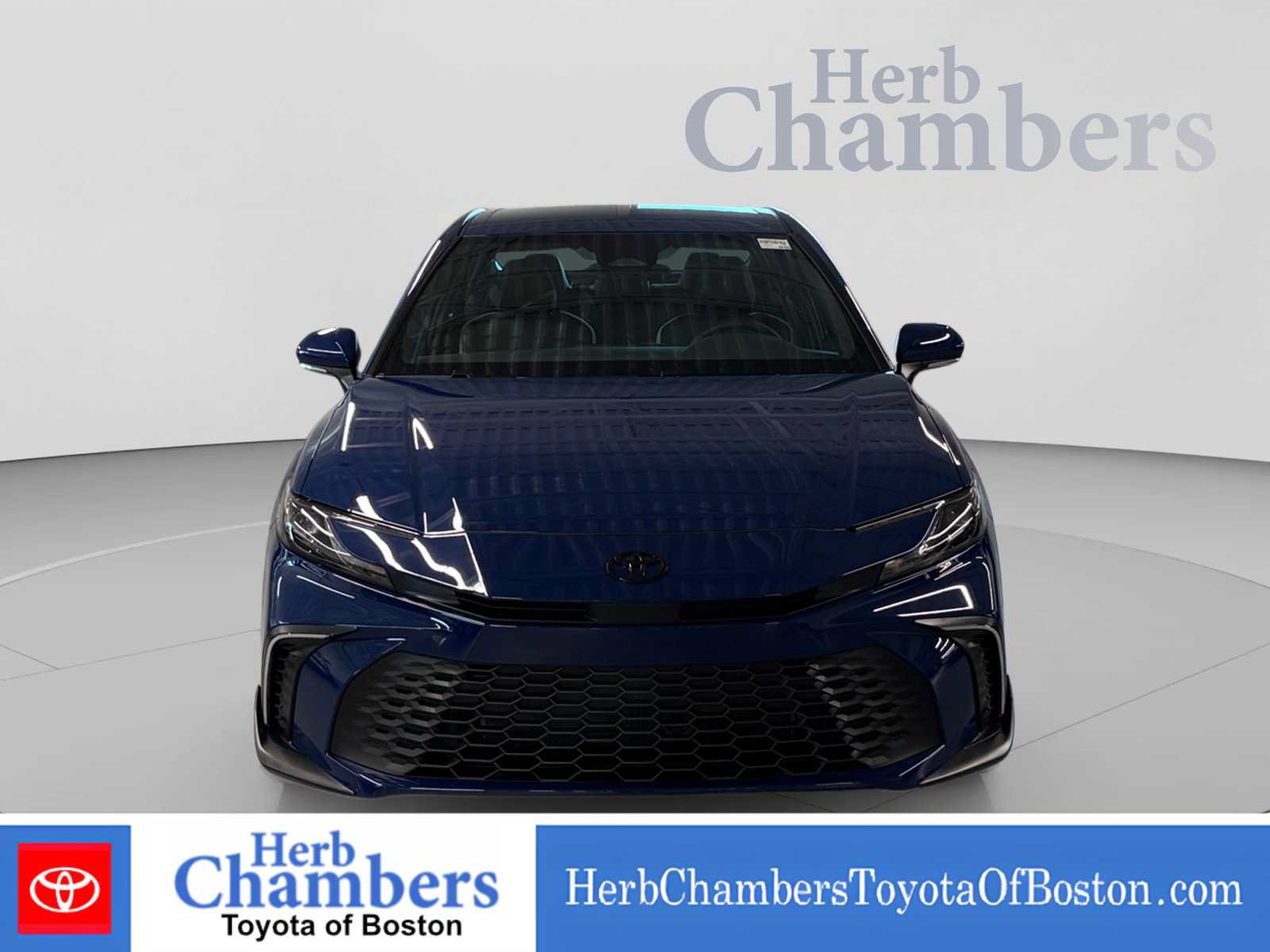 Used 2026 Toyota Camry SE FWD image 2