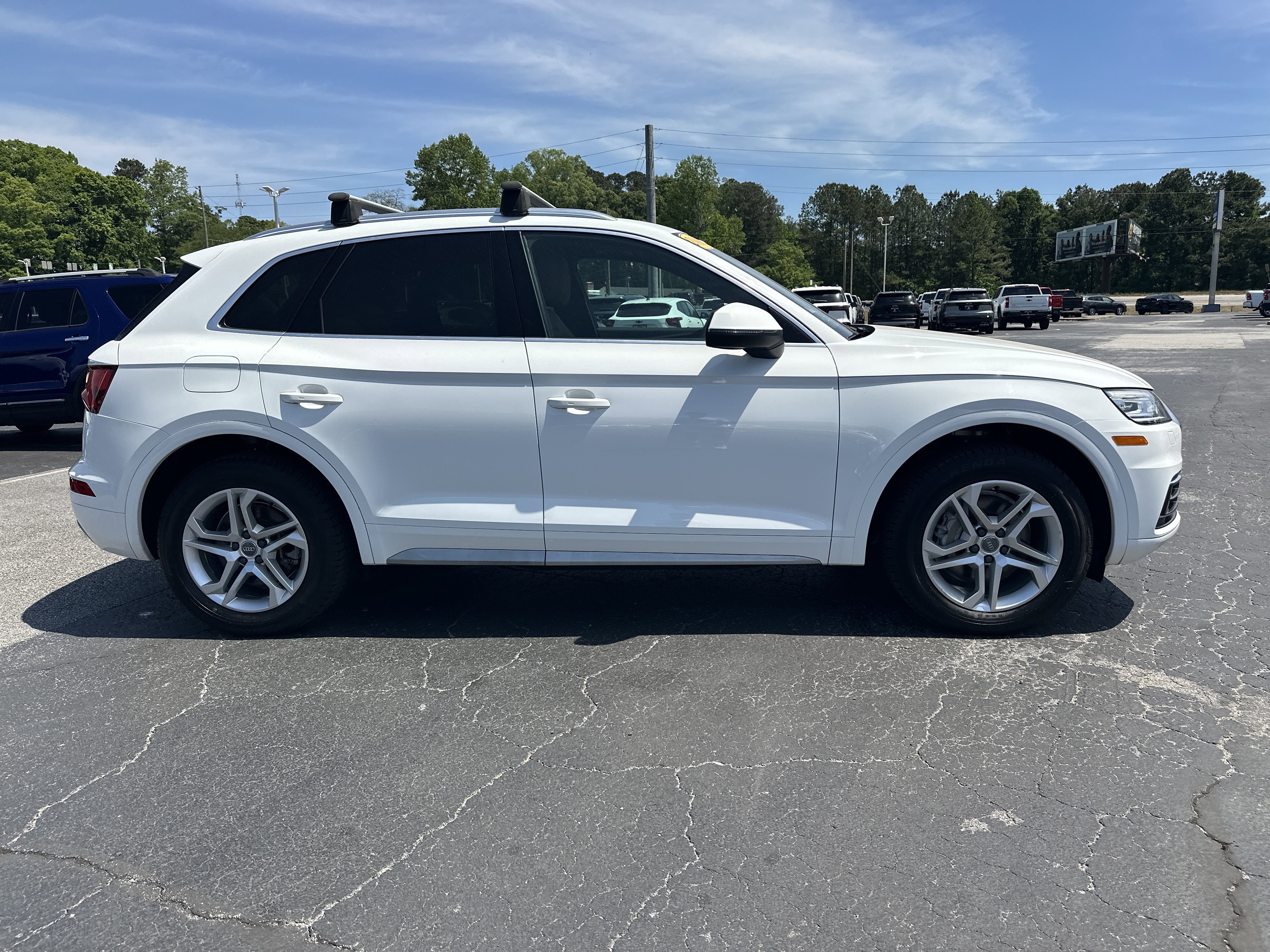 Used 2019 Audi Q5 2.0T Premium w/ Convenience Package image 9