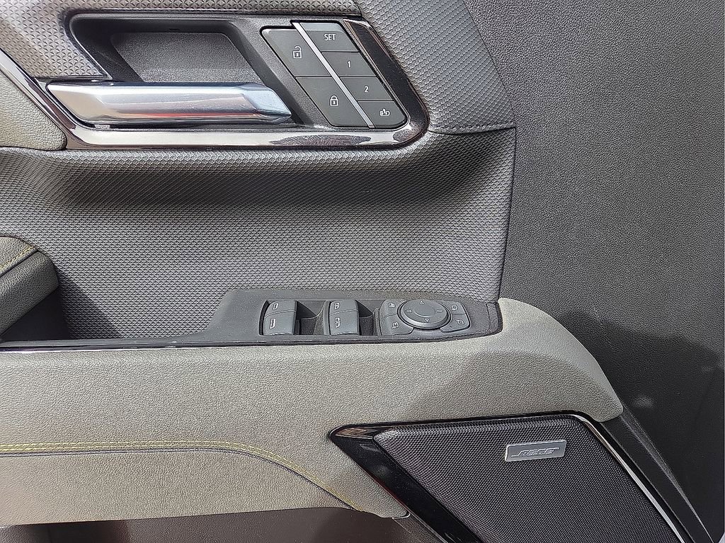 Used 2025 Chevrolet Silverado 1500 ZR2 image 20