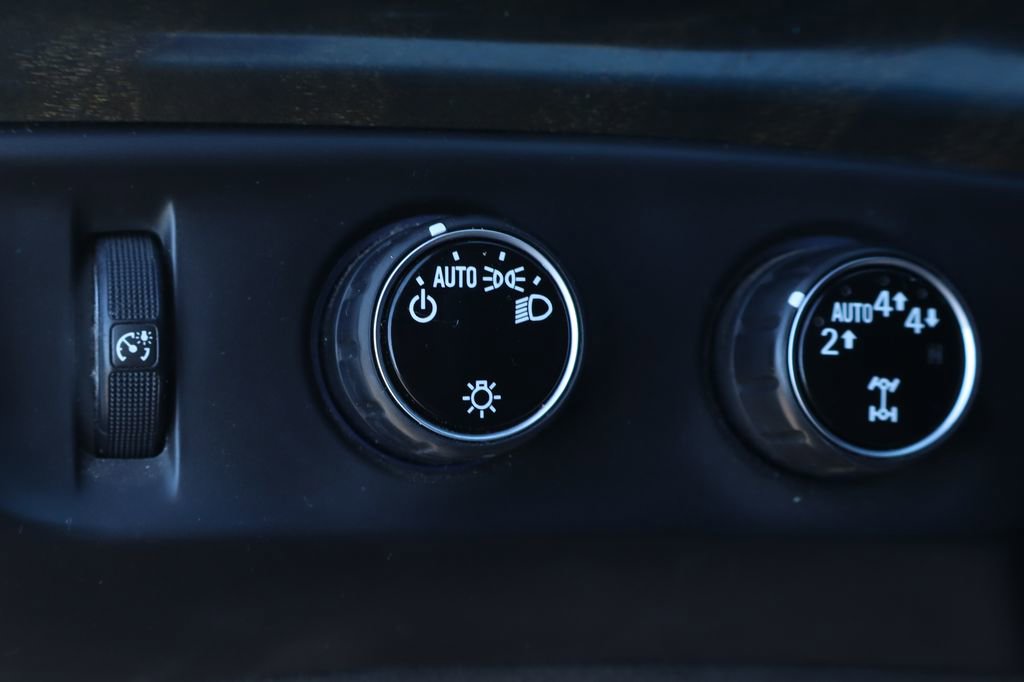 Used 2017 Cadillac Escalade ESV Platinum image 24