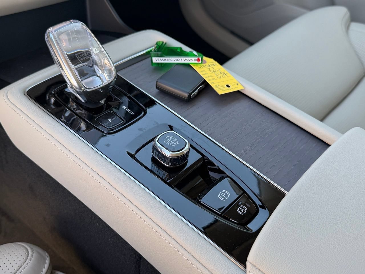 New 2027 Volvo XC90 B6 Ultra AWD/4WD image 12