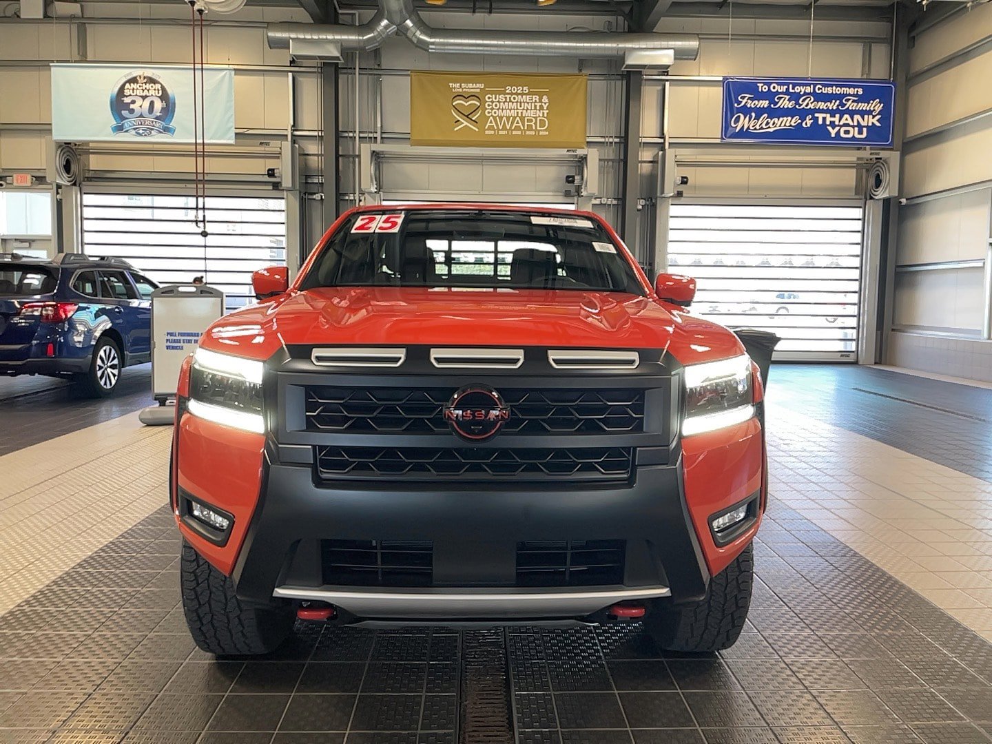 Certified 2025 Nissan Frontier PRO-4X w/ Pro Premium Package AWD/4WD image 2