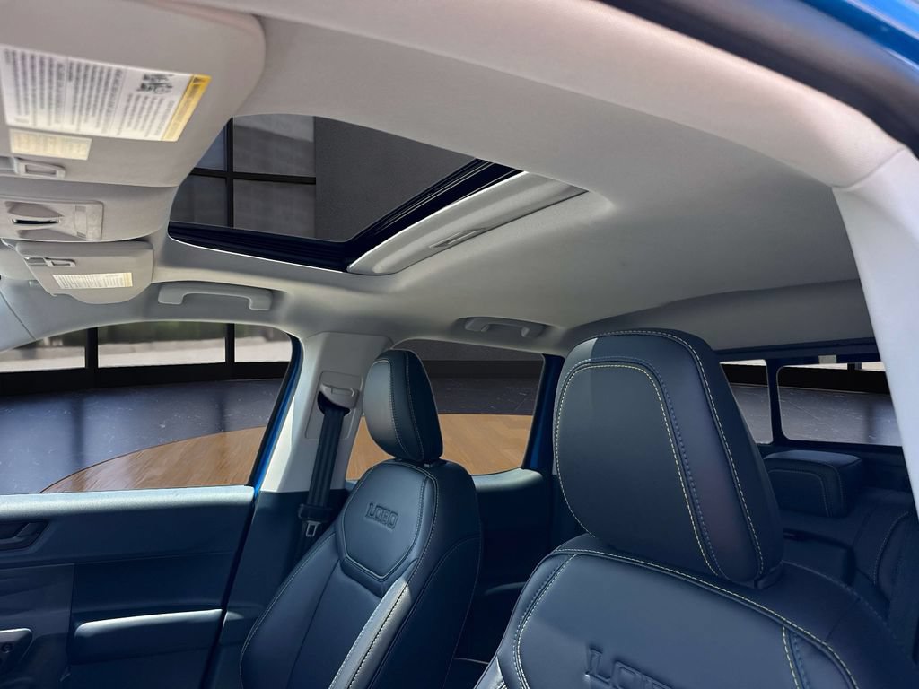 Certified 2025 Ford Maverick Lobo AWD/4WD image 24