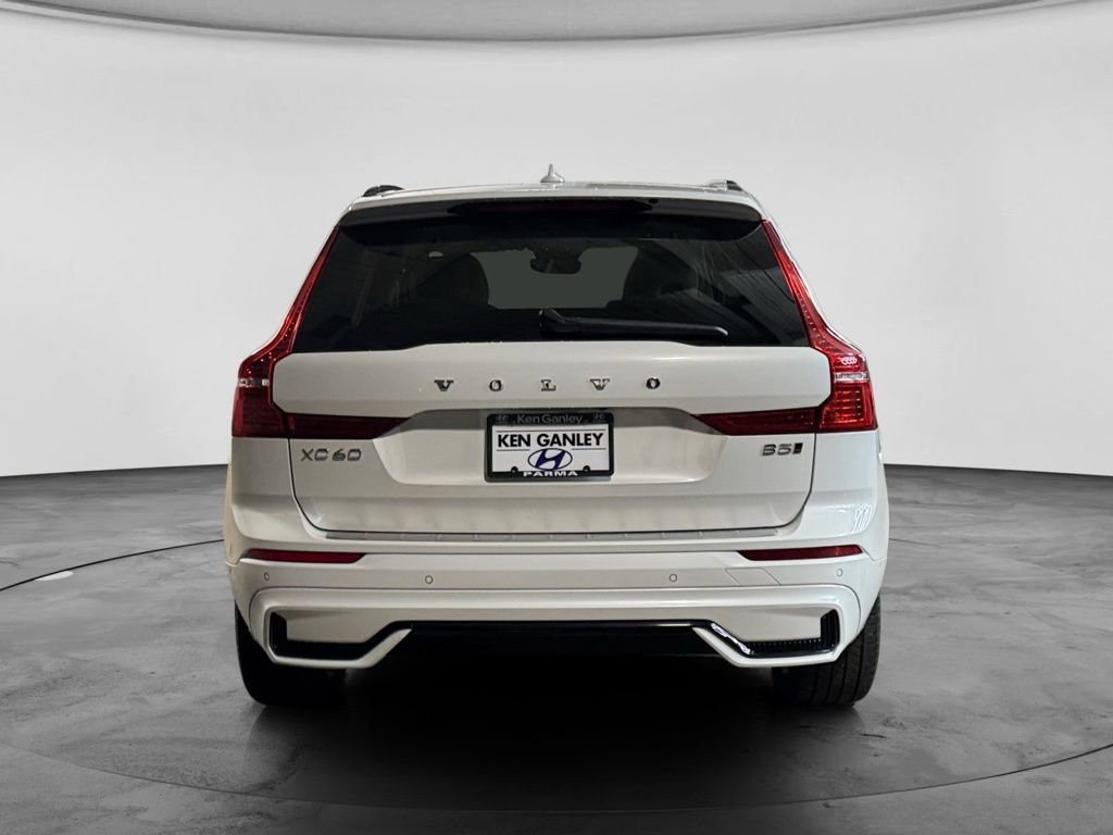 Used 2023 Volvo XC60 B5 Plus w/ Climate Package AWD/4WD image 7