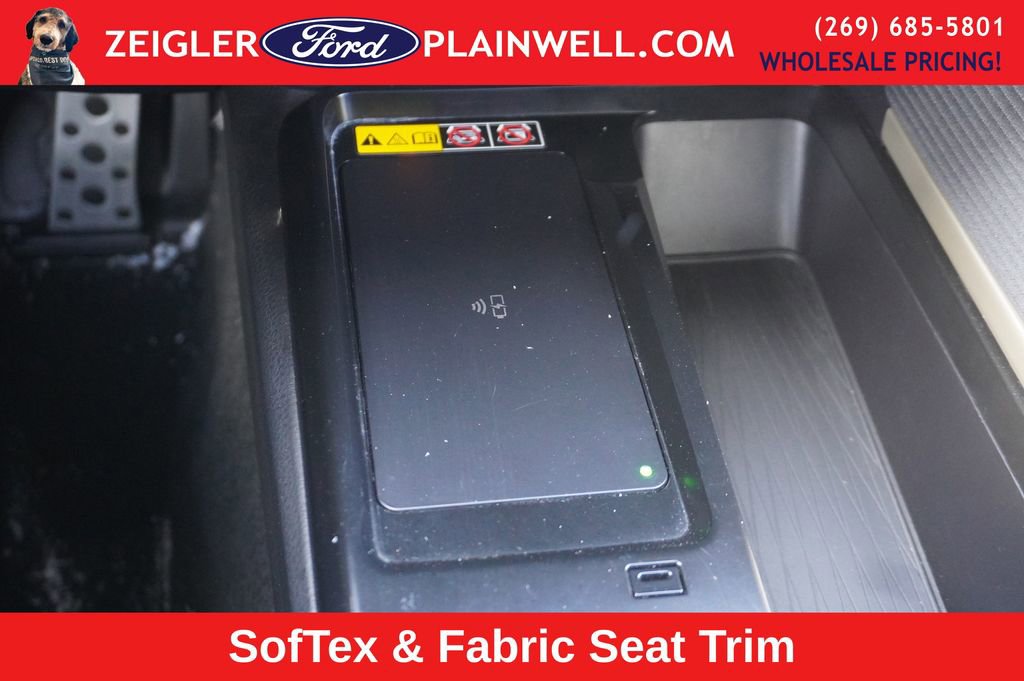 Used 2025 Toyota Camry SE image 18