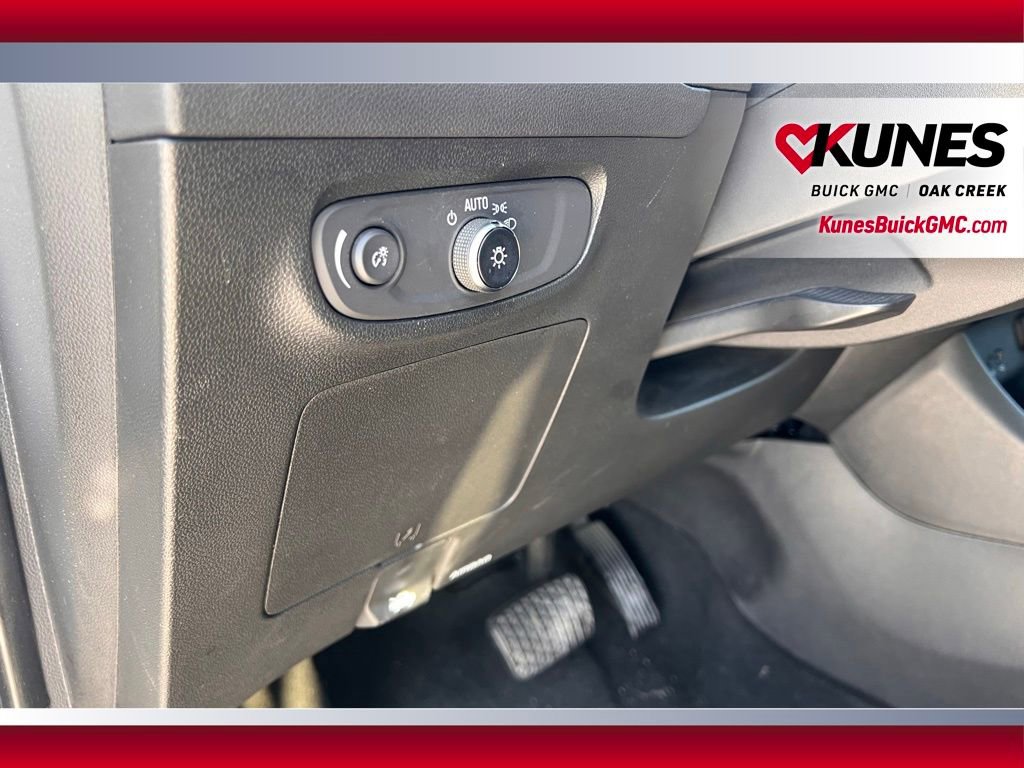 Used 2024 Buick Encore GX Sport Touring image 13