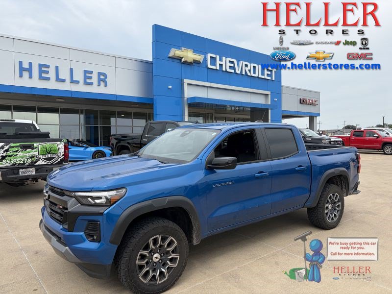 Used 2023 Chevrolet Colorado Z71 w/ Z71 Convenience Package 2