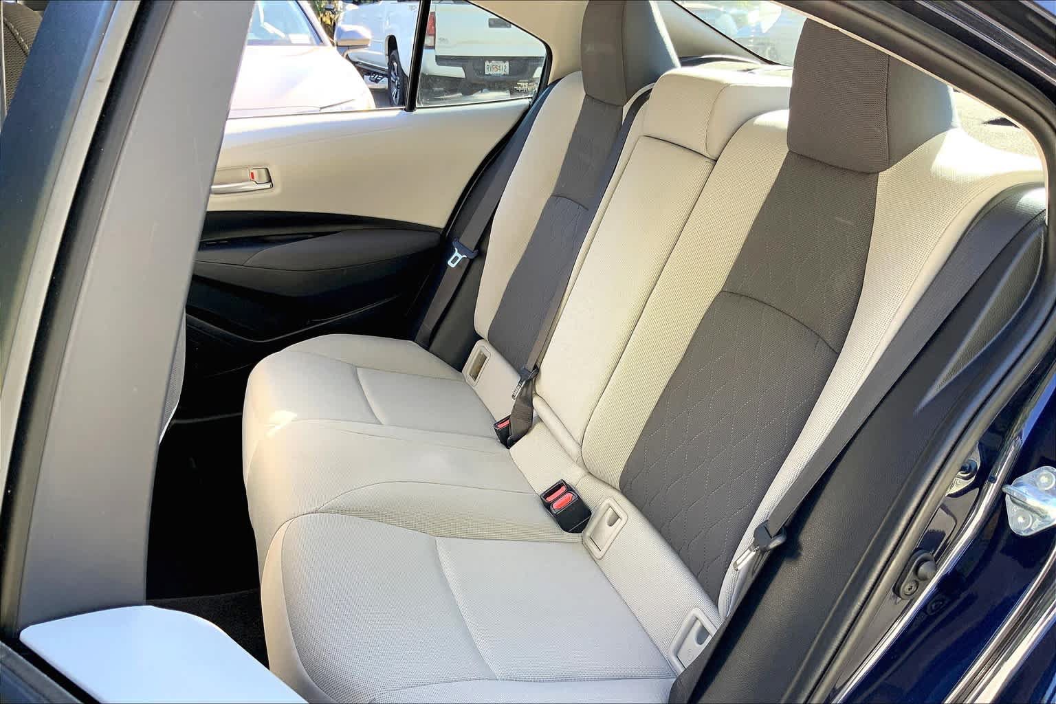 Used 2020 Toyota Corolla LE FWD image 20