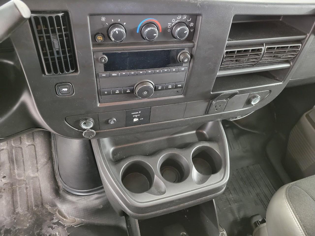 Used 2024 Chevrolet Express 2500 RWD 2500 135 w/ Driver Convenience Package image 17