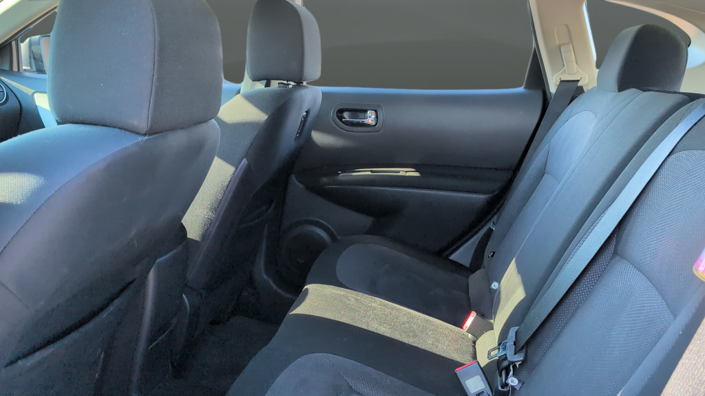 Used 2012 Nissan Rogue S FWD image 19
