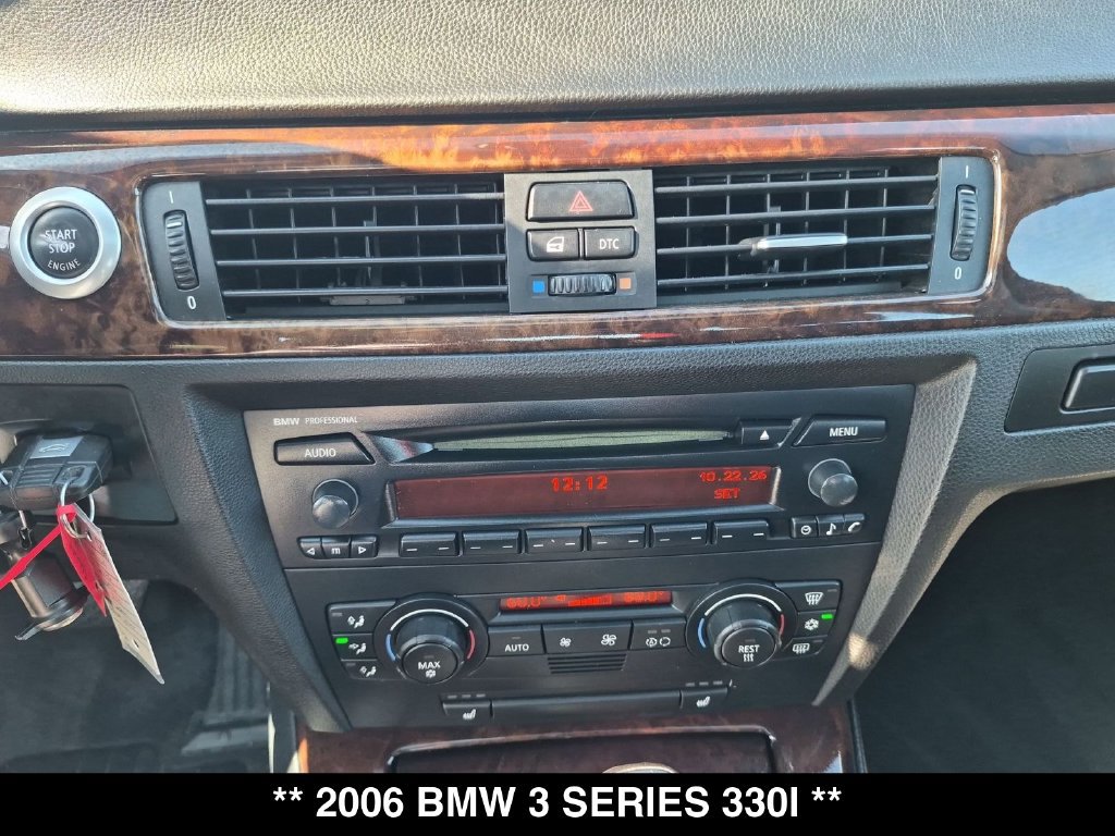 Used 2006 BMW 330i Sedan RWD image 24