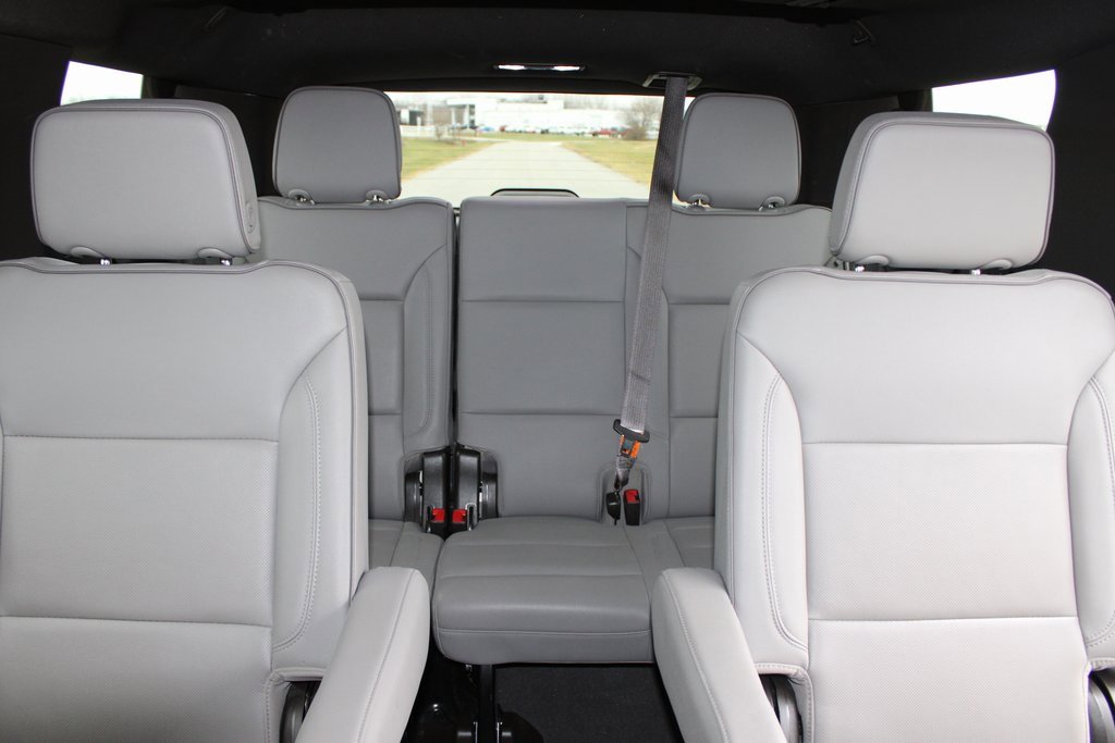 Used 2023 GMC Yukon SLT w/ SLT Luxury Package image 31
