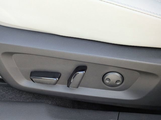 New 2026 Mitsubishi Outlander SE image 21