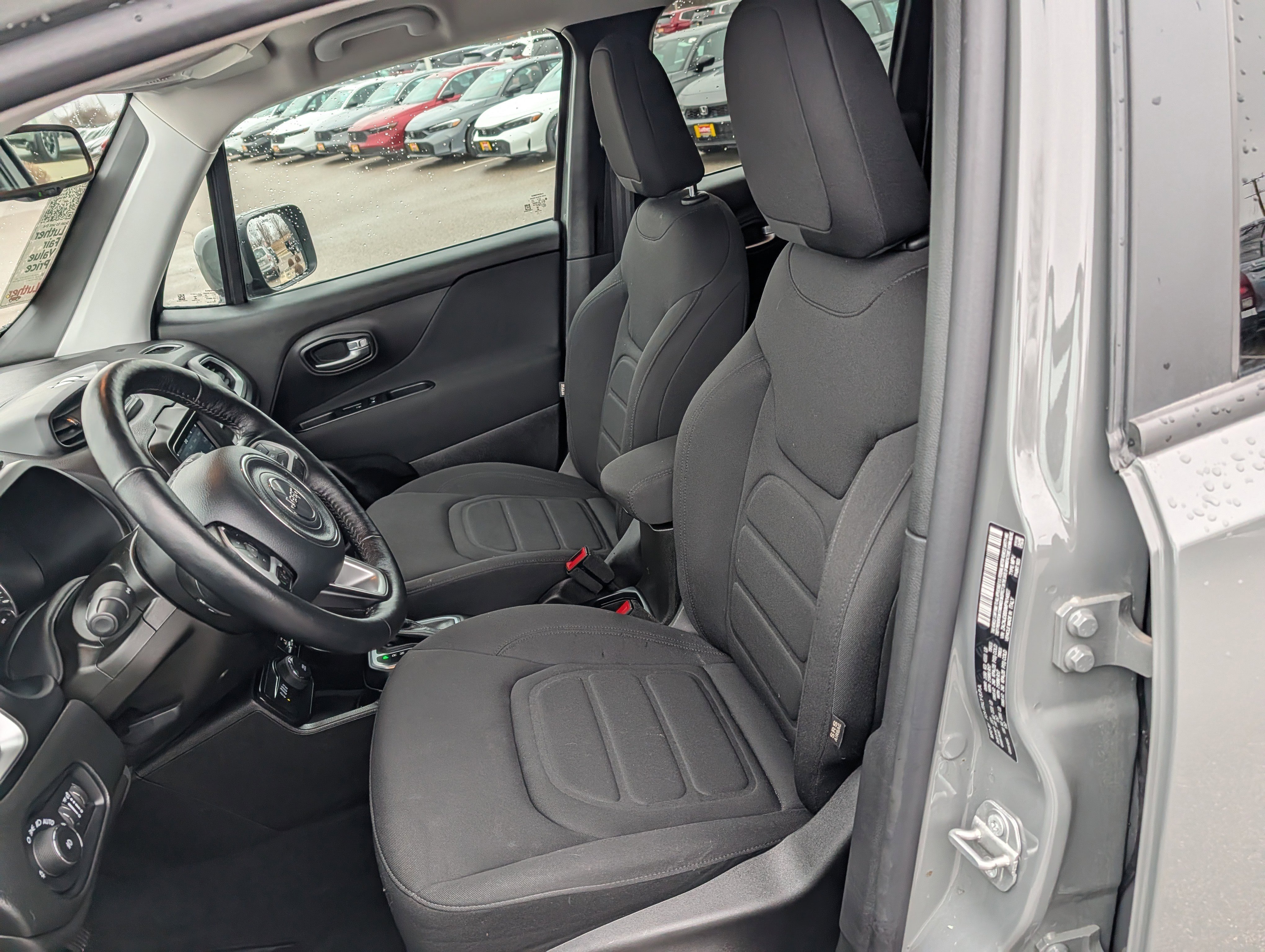 Used 2021 Jeep Renegade Latitude w/ Convenience Group image 20