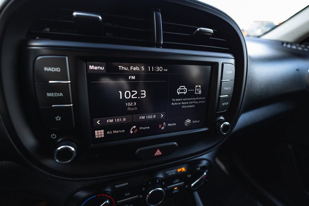 Used 2022 Kia Soul LX image 14