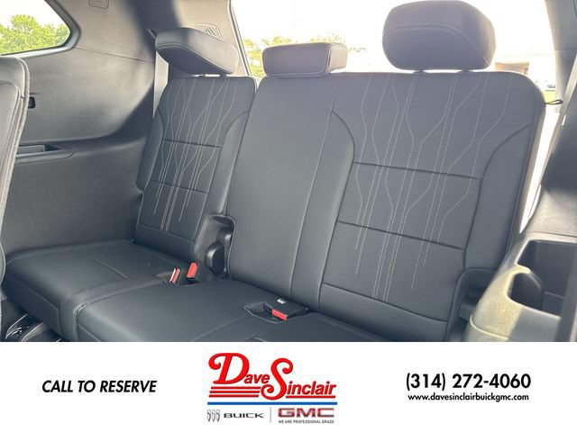 New 2026 Buick Enclave Avenir w/ Super Cruise Package FWD image 24