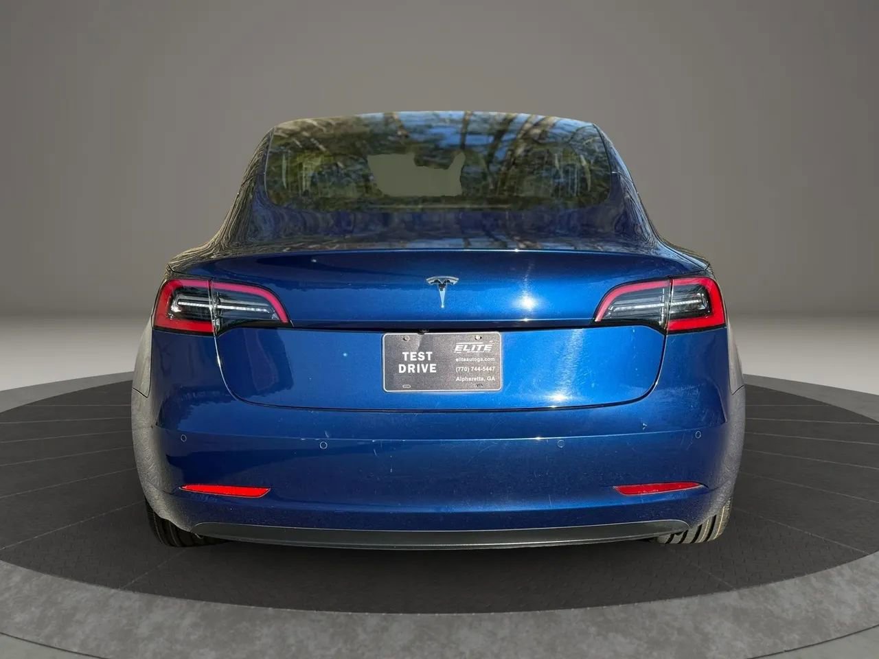 Used 2018 Tesla Model 3 Mid Range image 5