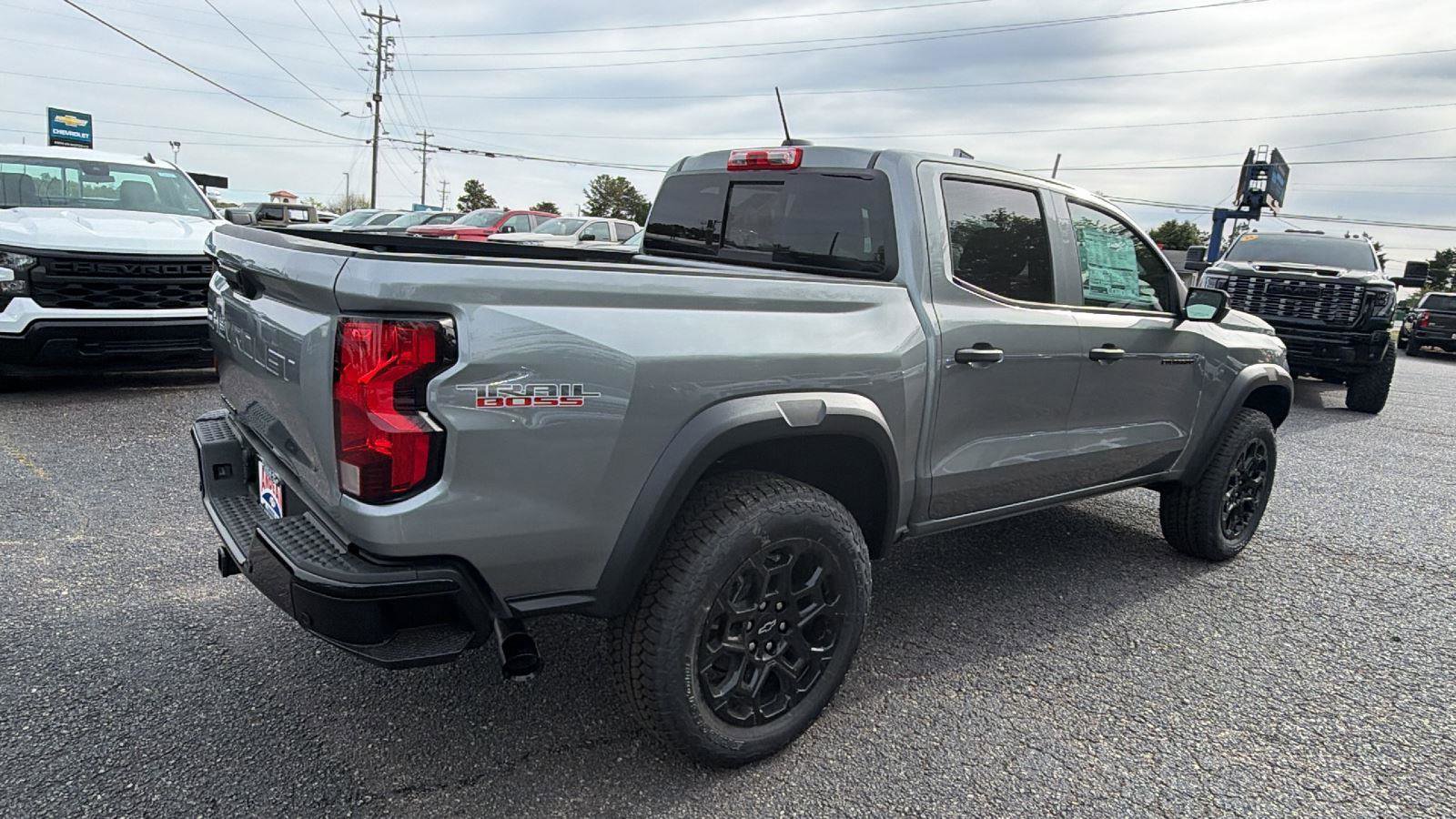 Used 2026 Chevrolet Colorado Trail Boss AWD/4WD image 5