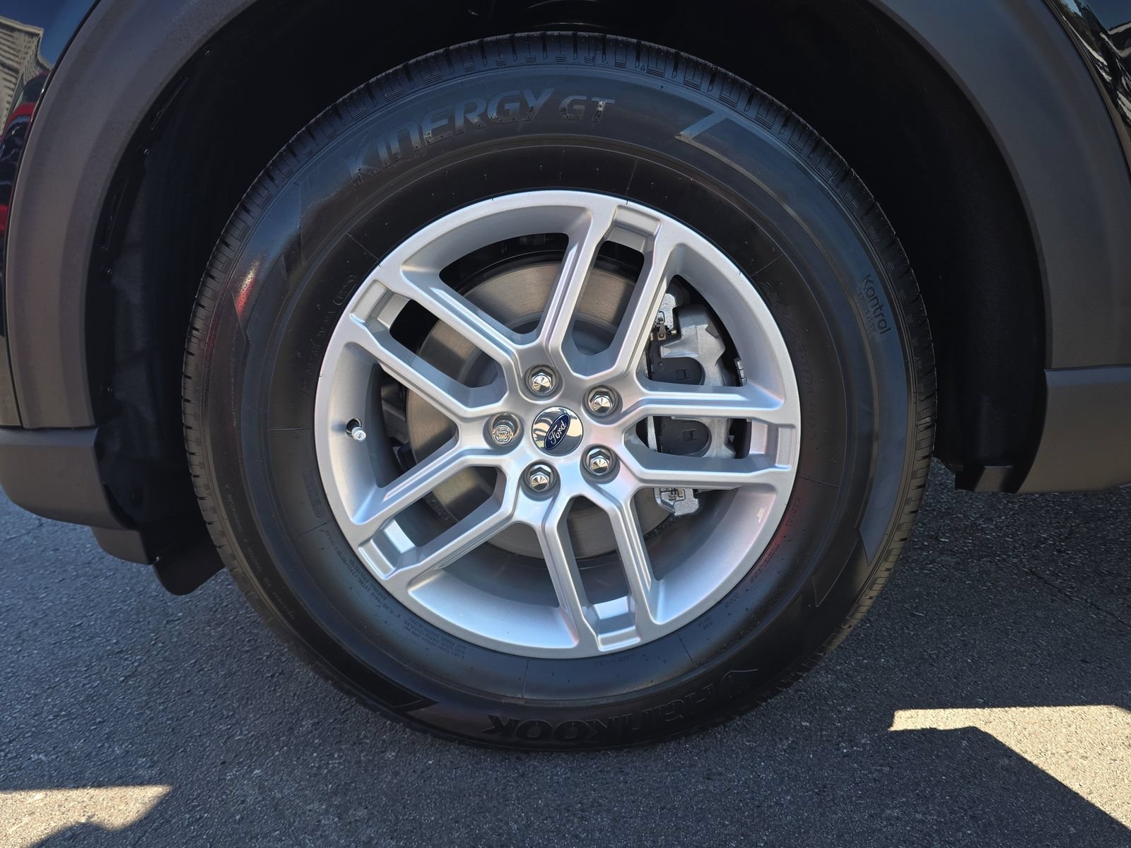 New 2026 Ford Explorer Active w/ Active Comfort Package RWD image 27