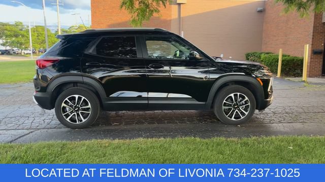 Certified 2024 Chevrolet TrailBlazer LT w/ Convenience Package AWD/4WD image 9