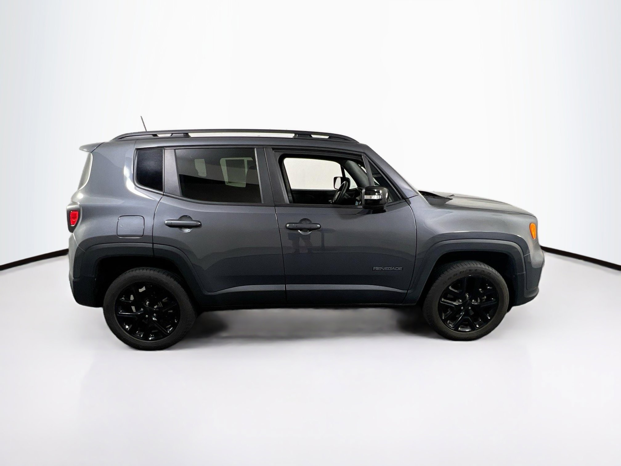 Used 2022 Jeep Renegade Altitude w/ Sun/Sound Group image 4