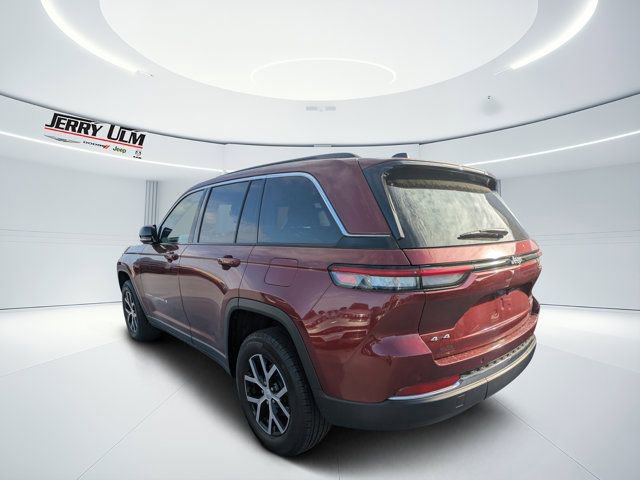 Used 2024 Jeep Grand Cherokee Limited image 5